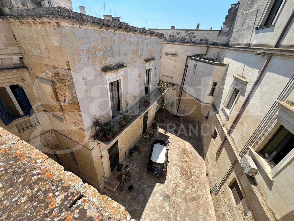 Luxury House for sale in Lecce, 1 150 000 €, Photo 4