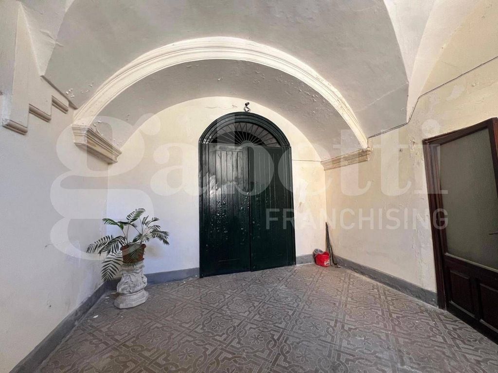 Luxury House for sale in Lecce, 1 150 000 €, Photo 7