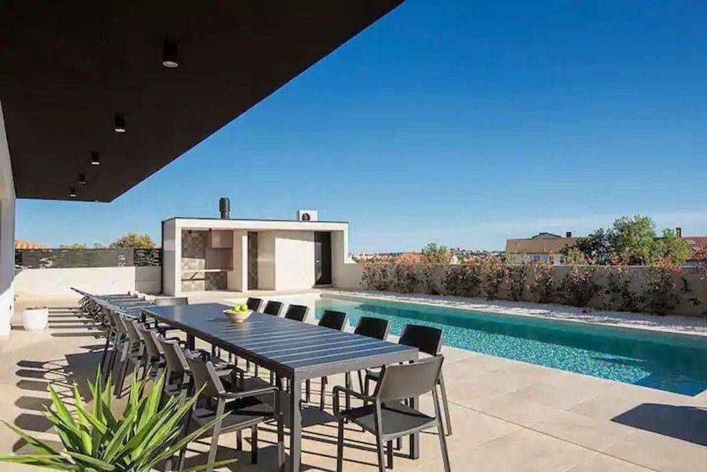 Maison de luxe à vendre à Veli Vrh, 2 075 000 €, Photo 2
