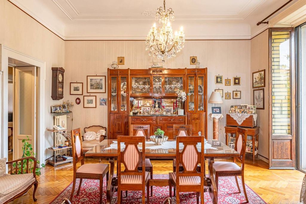 Luxury Apartment for sale in Milan, 1 080 000 €, Photo 2