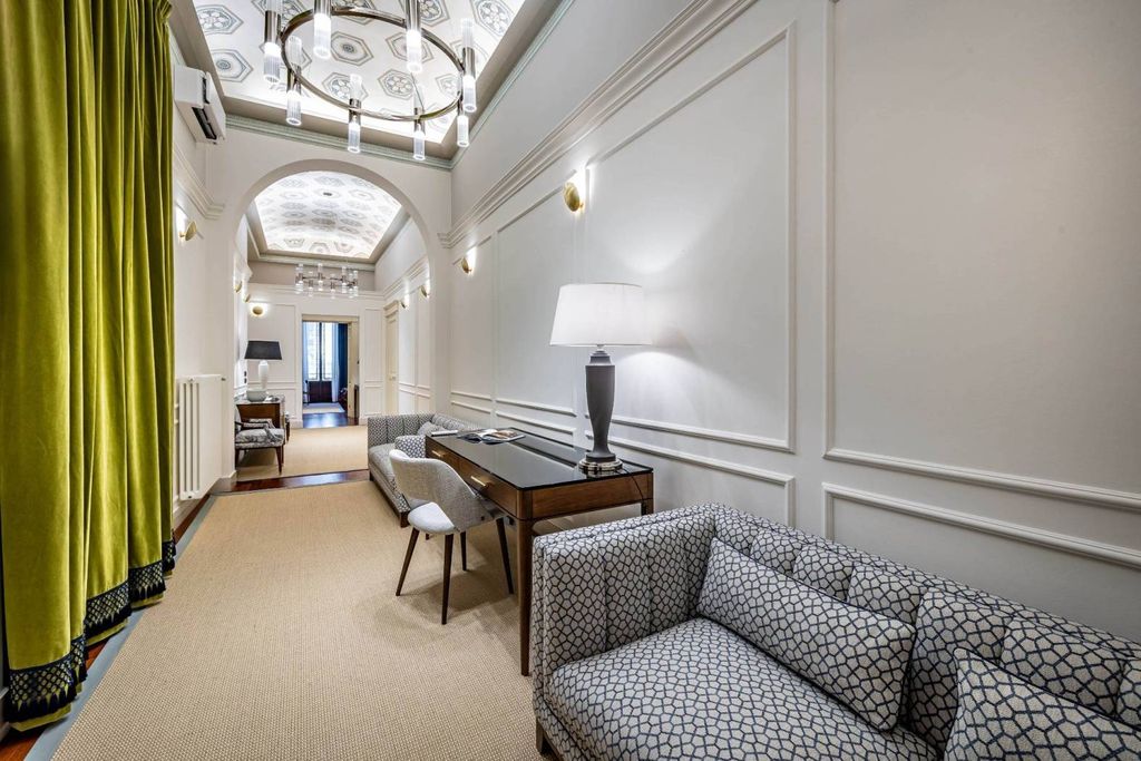 Luxury Apartment for sale in Florence, 5 750 000 €, Photo 1