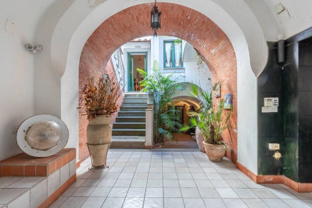 Maison de luxe à vendre à Vico Equense, 1 090 000 €, Photo 1