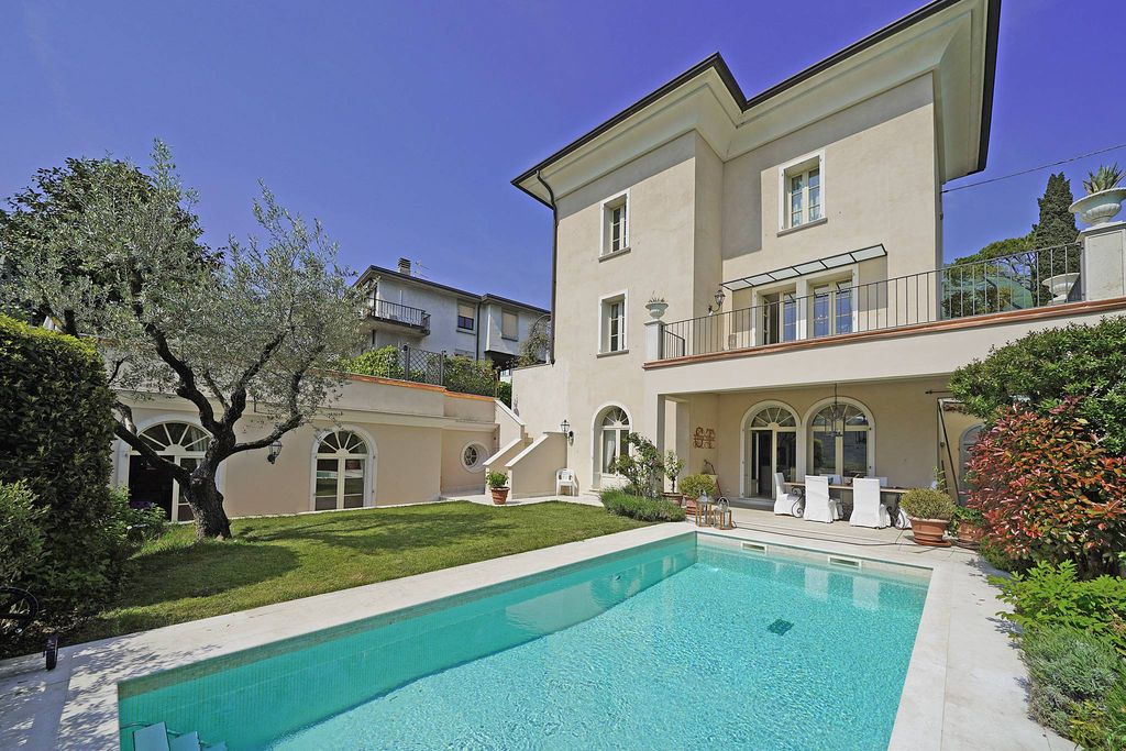 Luxury House for sale in Salò, 1 370 000 €, Photo 2
