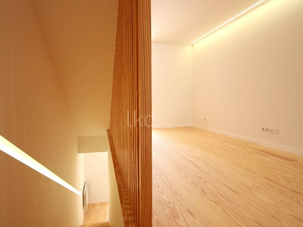 65699728