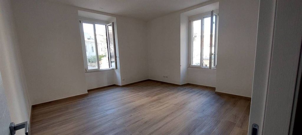 Luxury Apartment for sale in Rome, 1 690 000 €, Photo 2