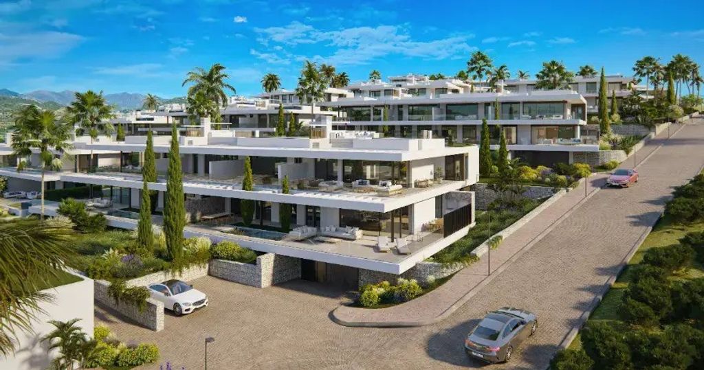 Luxury Apartment for sale in Marbella Del Este, 1 680 000 €, Photo 1