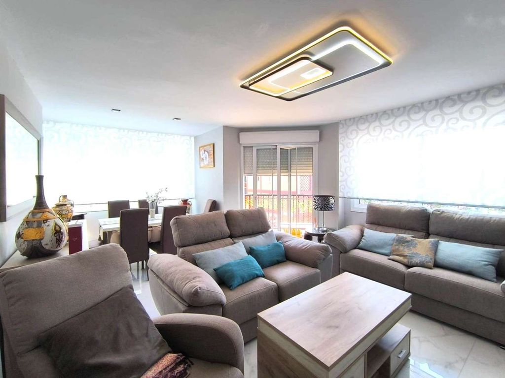 Appartement de luxe à vendre à Torre Del Mar, 400 000 €, Photo 1