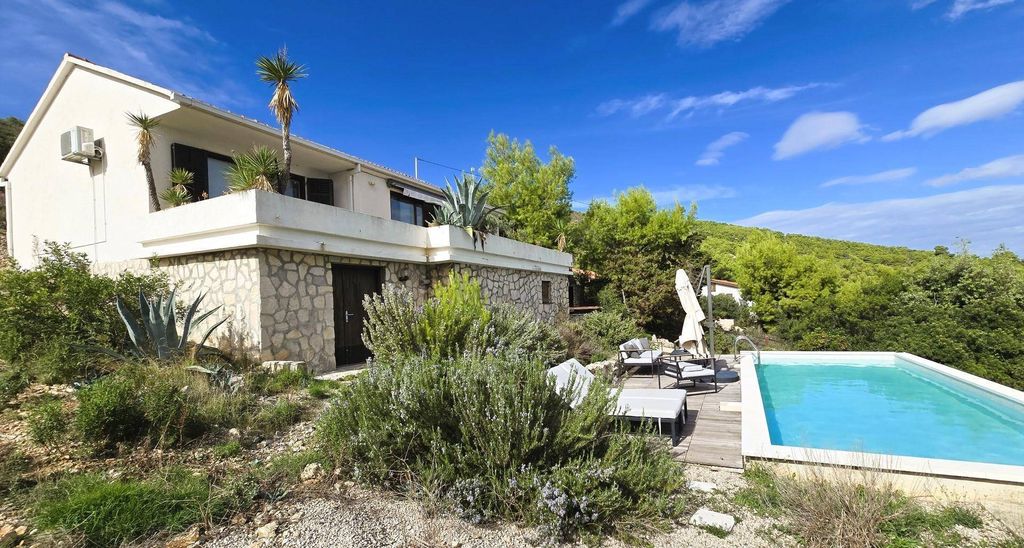 Maison de luxe à vendre à Vis, 690 000 €, Photo 3