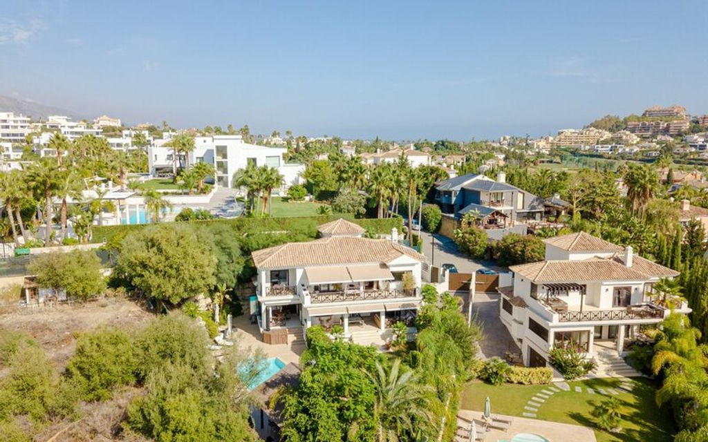 Luxury House for sale in Marbella, 2 500 000 €, Photo 2