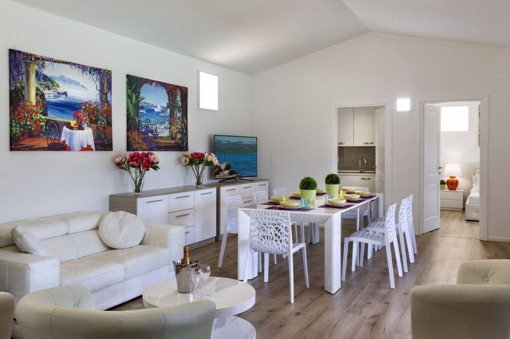 Maison de luxe à vendre à Olbia, 870 000 €, Photo 4