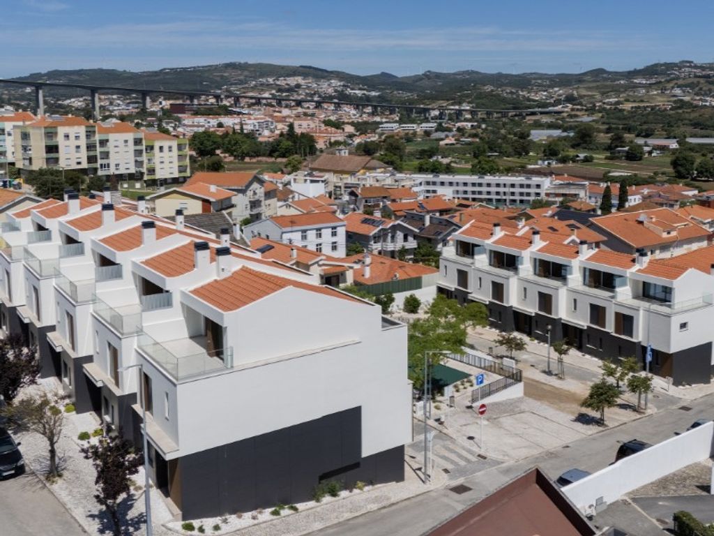 Maison de luxe à vendre à Loures, 670 000 €, Photo 6