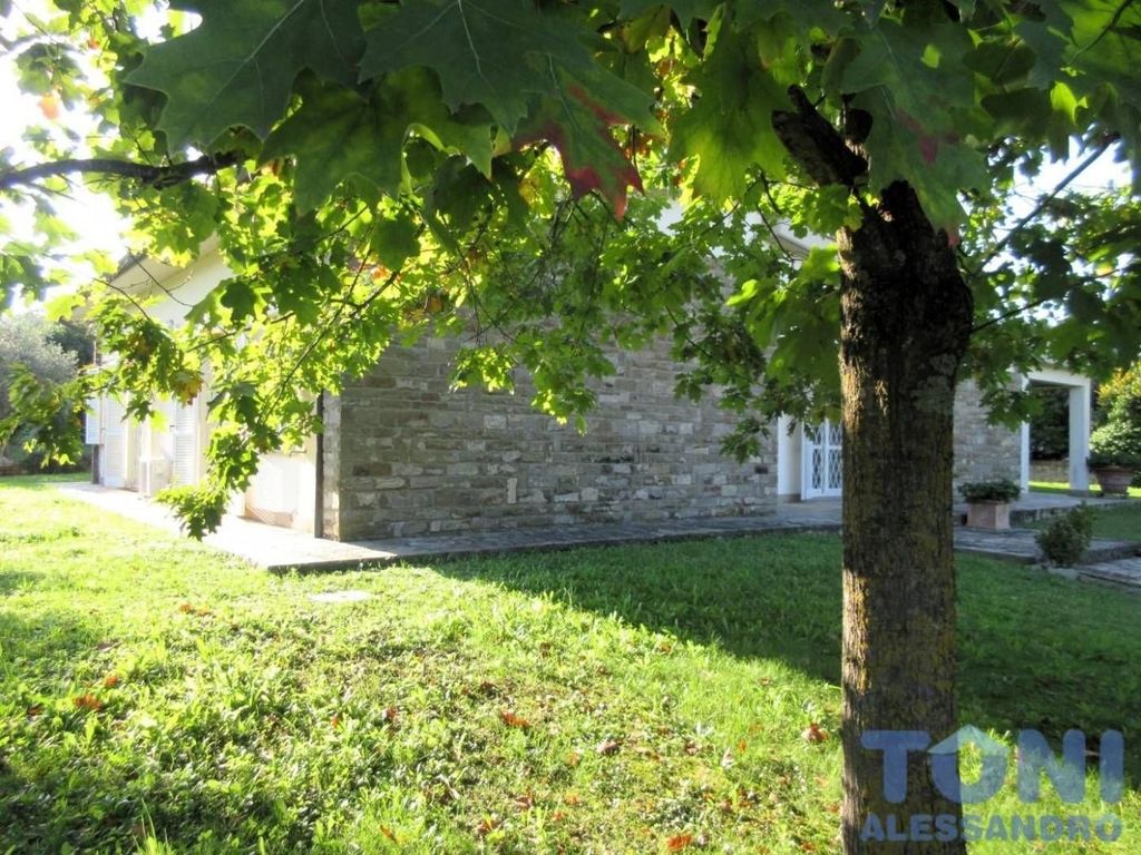 Luxury House for sale in Montelupo Fiorentino, 690 000 €, Photo 1