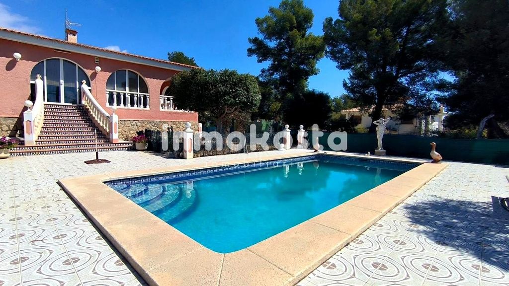 Maison de luxe à vendre à La Nucia, 560 000 €, Photo 1
