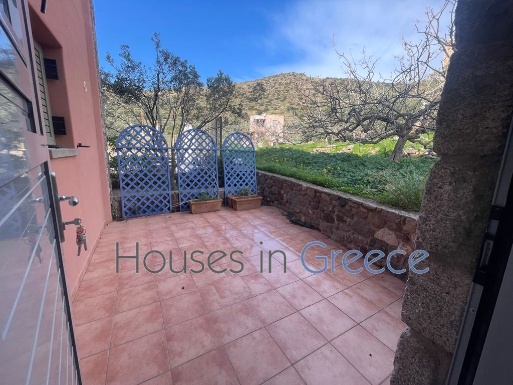 Maison de luxe à vendre à Aegina, 310 000 €, Photo 2