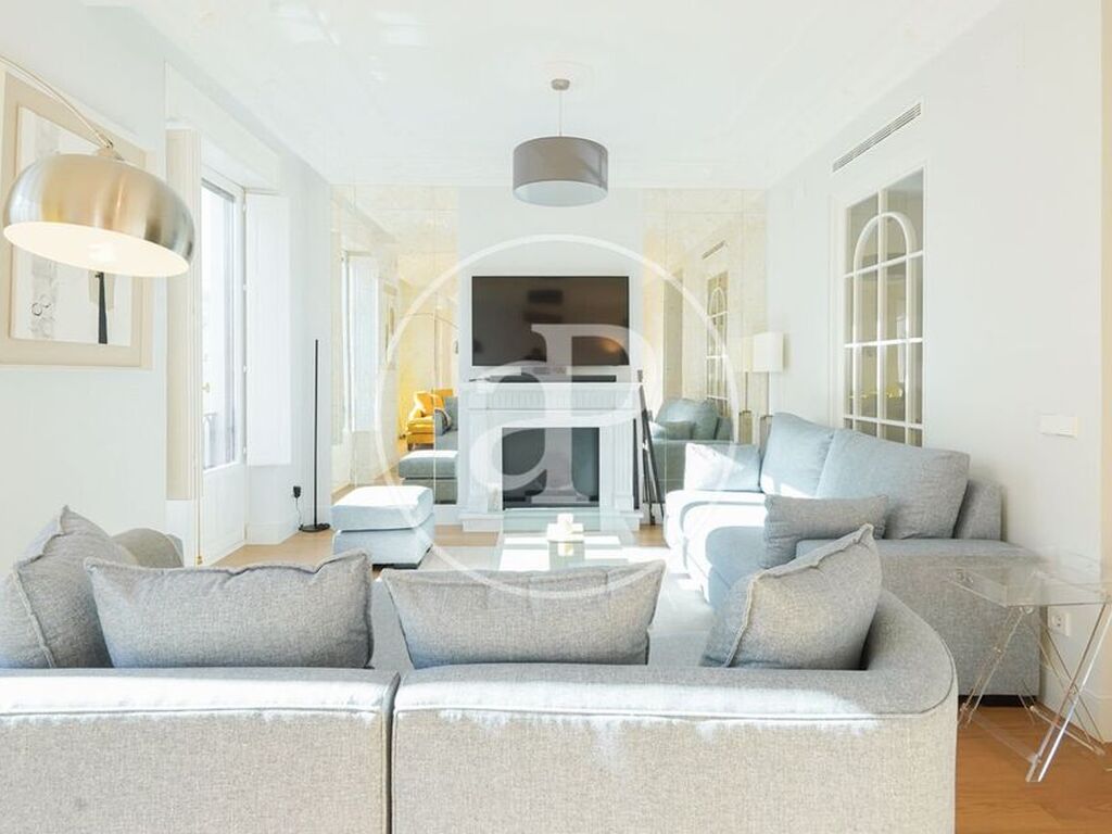 Luxury Apartment for sale in Madrid, 1 950 000 €, Photo 2