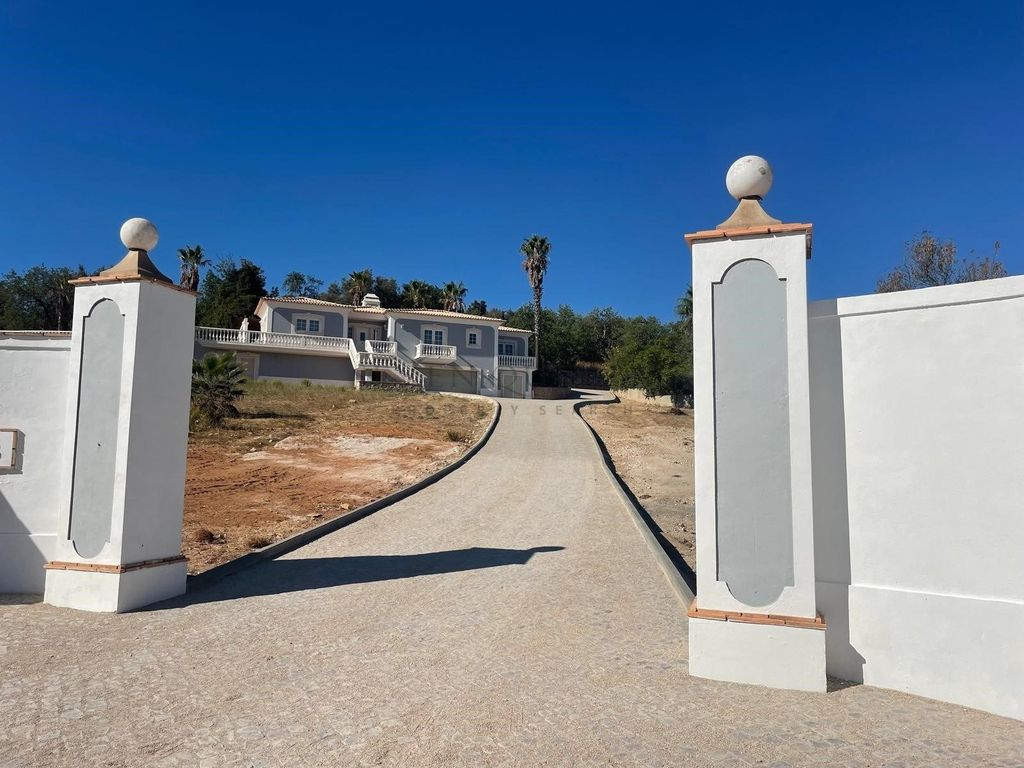 Luxury House for sale in Boliqueime, 1 095 000 €, Photo 2