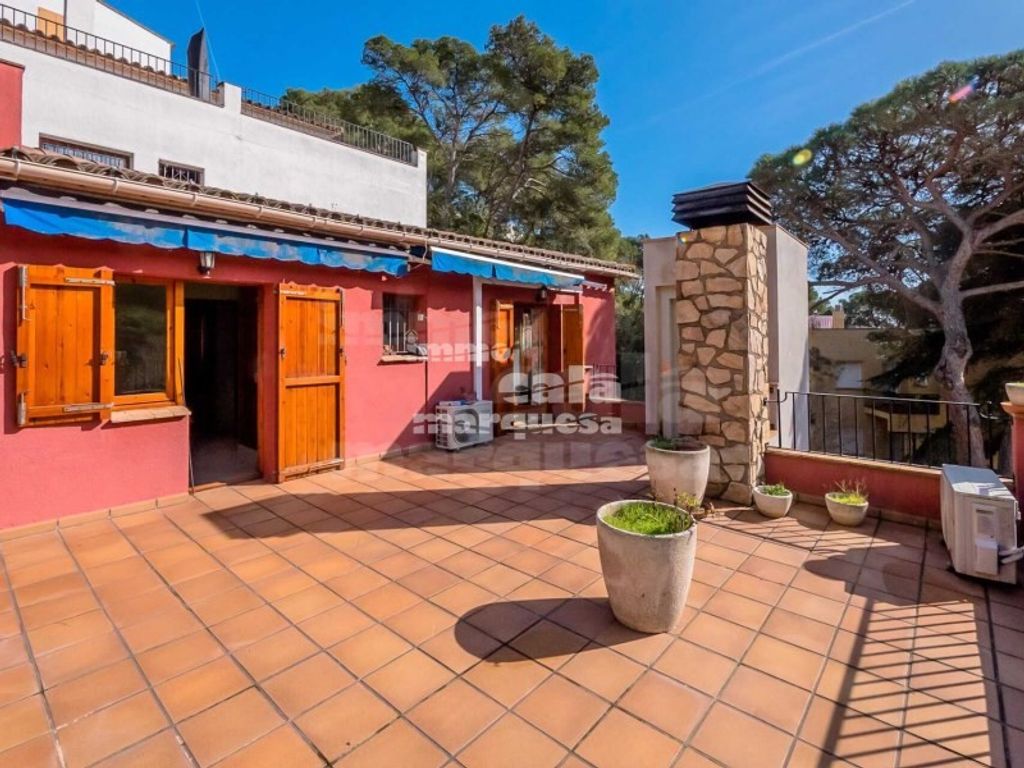 Luxury House for sale in Palafrugell, 750 000 €, Photo 1