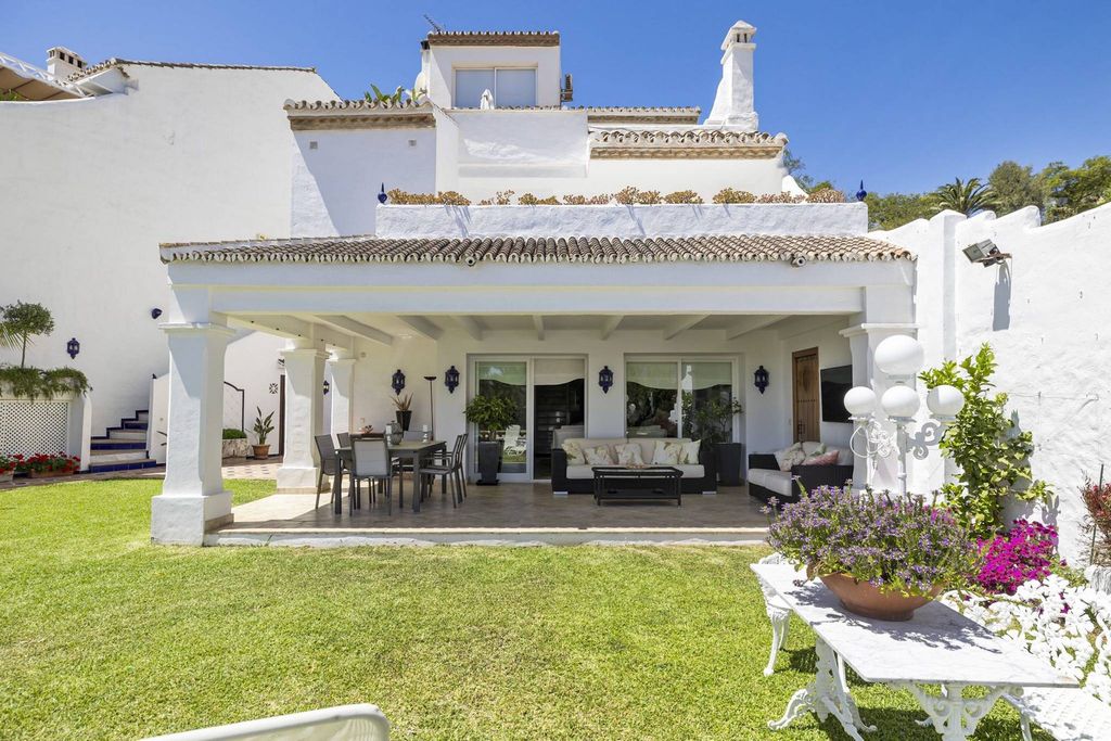 Maison de luxe à vendre à Marbella, 1 290 000 €, Photo 1