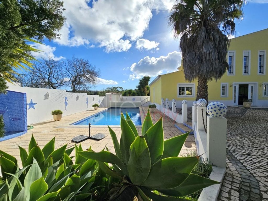 Luxury House for sale in Lagos, 890 000 €, Photo 1