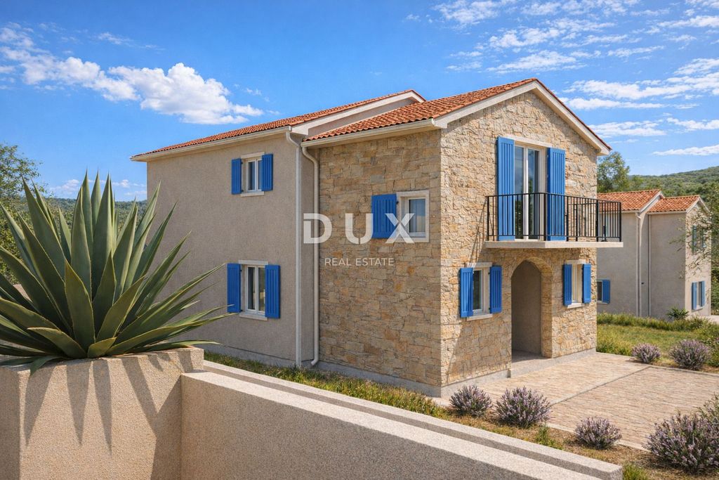 Luxury House for sale in Pican, 415 000 €, Photo 1