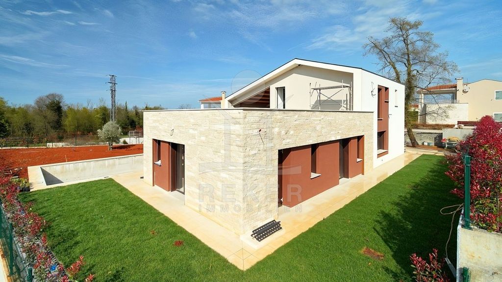 Maison de luxe à vendre à Novigrad, 950 000 €, Photo 4