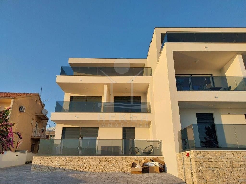 Luxury Apartment for sale in Brodarica, 375 000 €, Photo 3