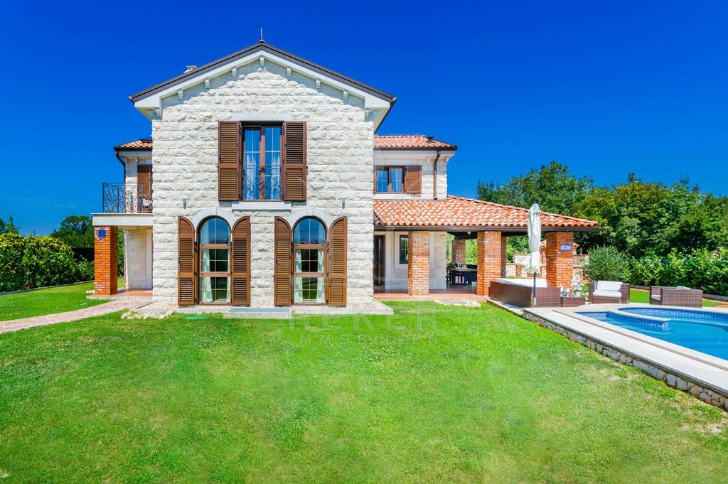 Maison de luxe à vendre à Kras, 750 000 €, Photo 2