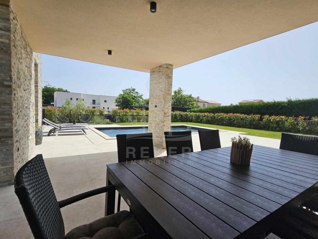 Maison de luxe à vendre à Porec, 899 000 €, Photo 5