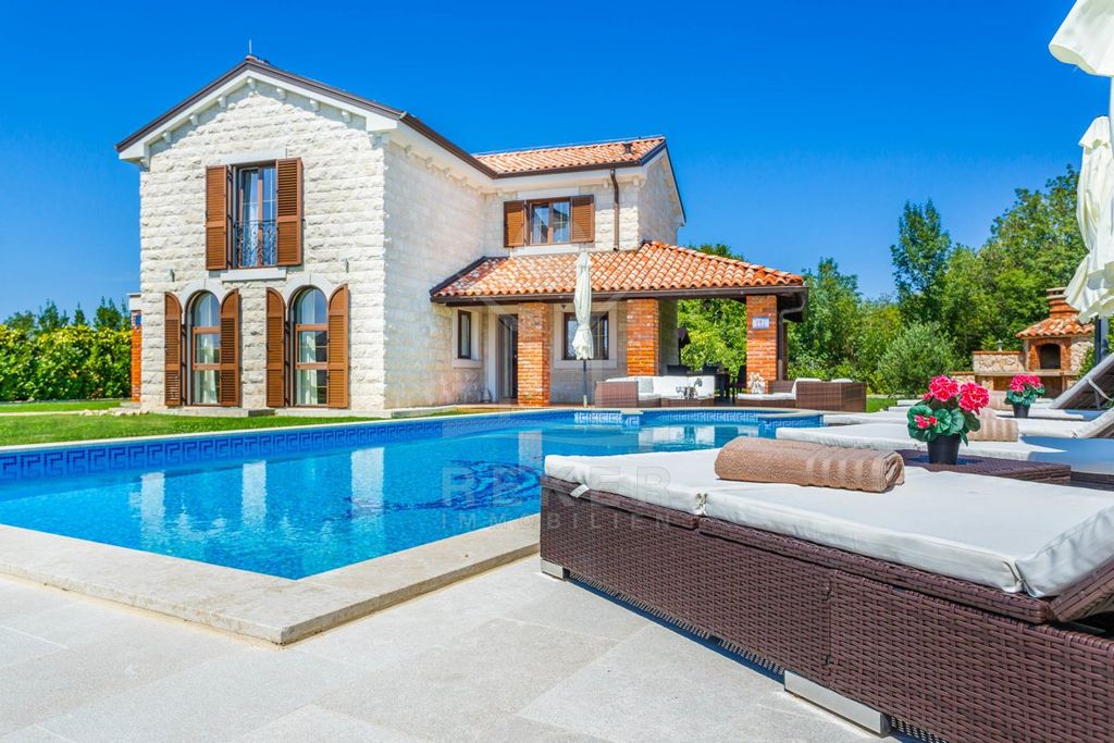 Maison de luxe à vendre à Kras, 750 000 €, Photo 4