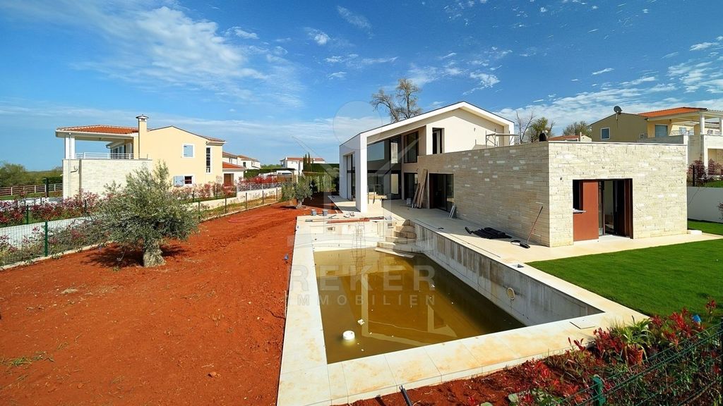 Maison de luxe à vendre à Novigrad, 950 000 €, Photo 7