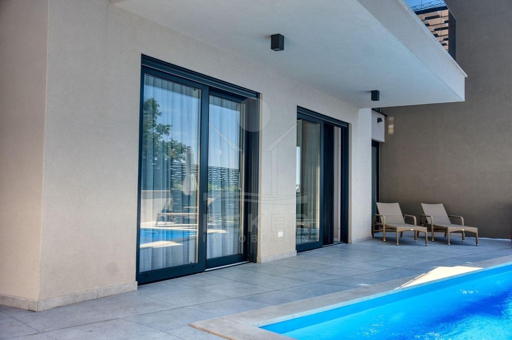 Appartement de luxe à vendre à Tar, 554 000 €, Photo 7