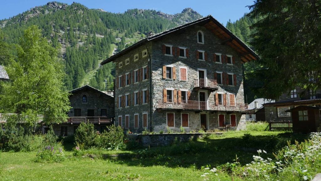 Appartement de luxe à vendre à Gressoney-la-Trinitè, 1 209 000 €, Photo 1