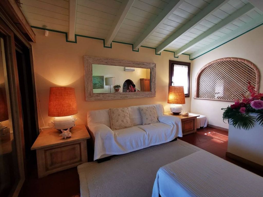Luxury House for sale in Porto Cervo, 1 800 000 €, Photo 4
