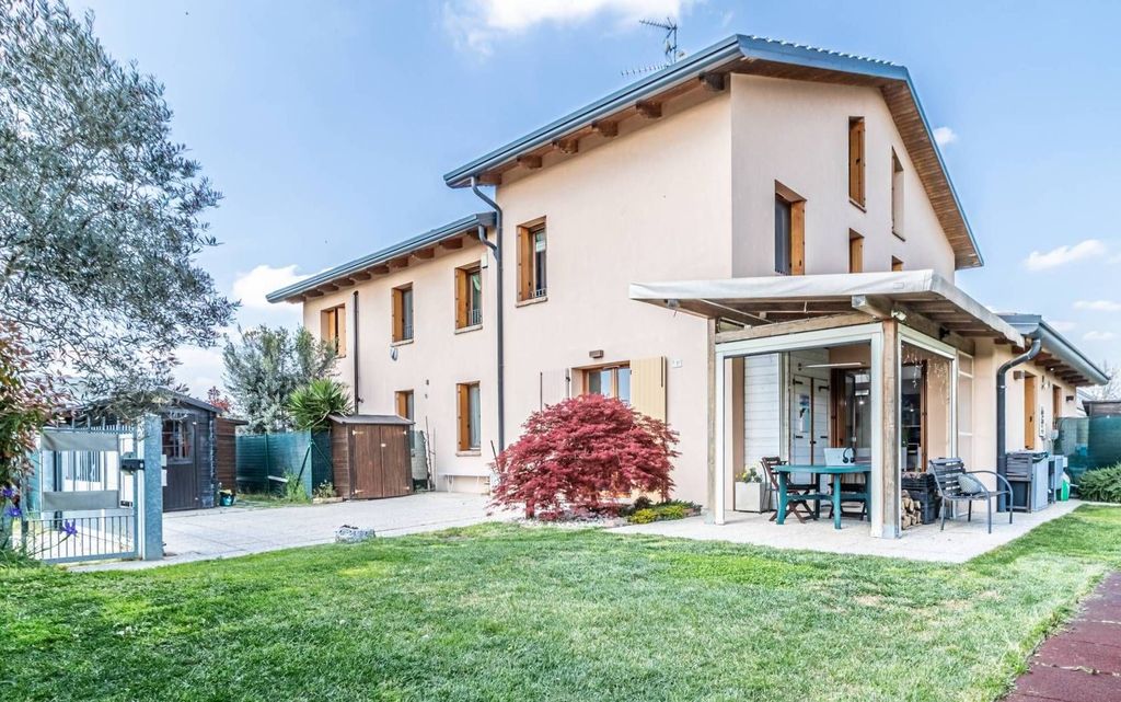 Maison de luxe à vendre à Imola, 429 000 €, Photo 1