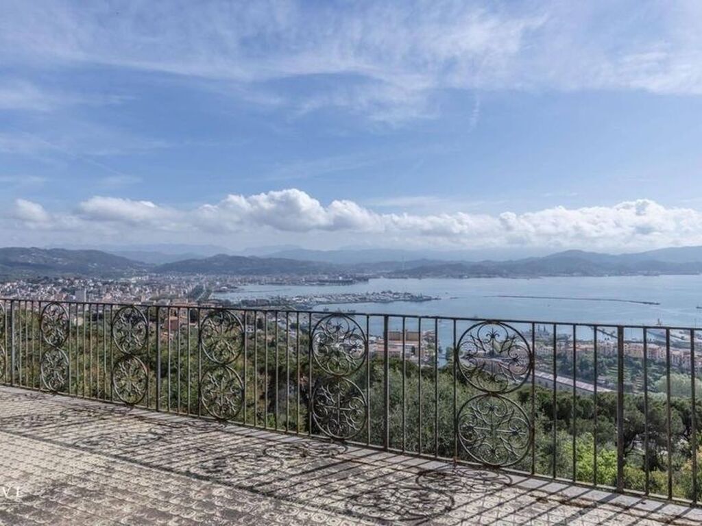 Maison de luxe à vendre à La Spezia, 1 300 000 €, Photo 2