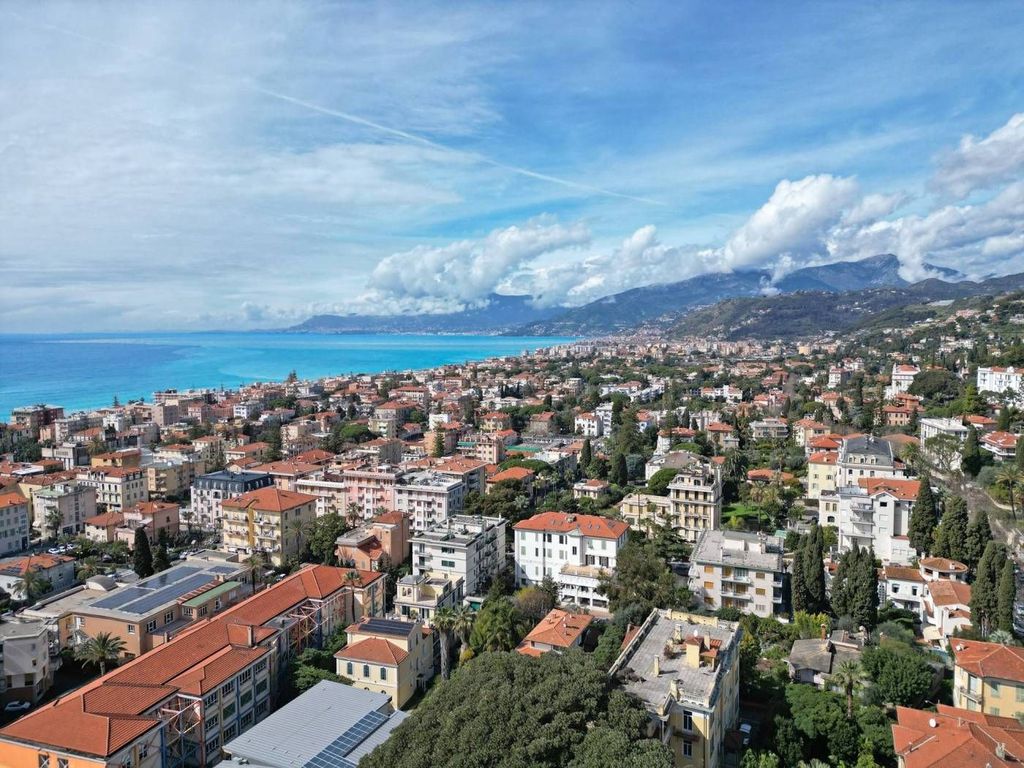 Appartement de luxe à vendre à Bordighera, 1 800 000 €, Photo 1