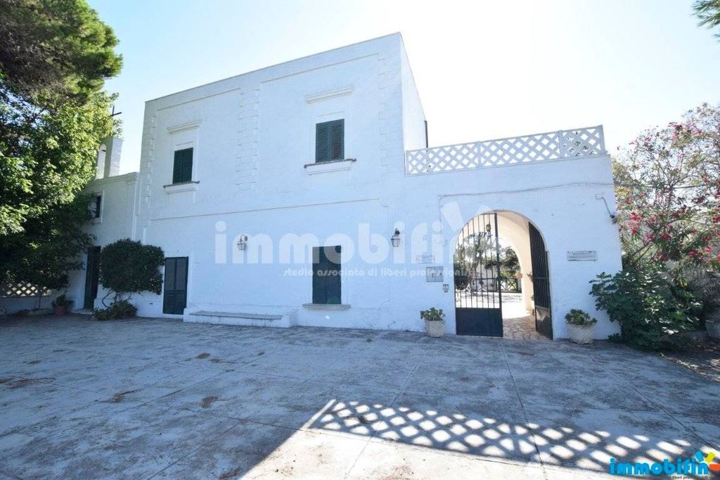 Luxury House for sale in Oria, 2 000 000 000 €, Photo 1
