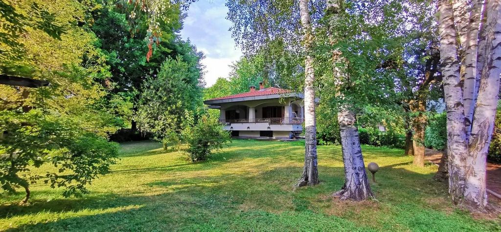 Luxury House for sale in Caraglio, 595 000 €, Photo 1