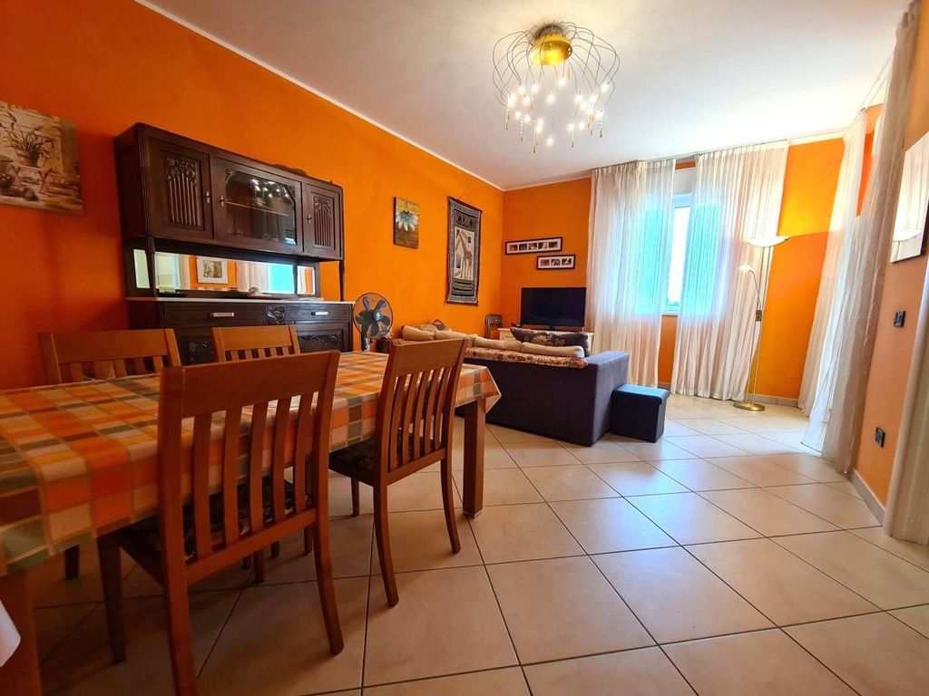 Luxury Apartment for sale in Albenga, 575 000 €, Photo 6