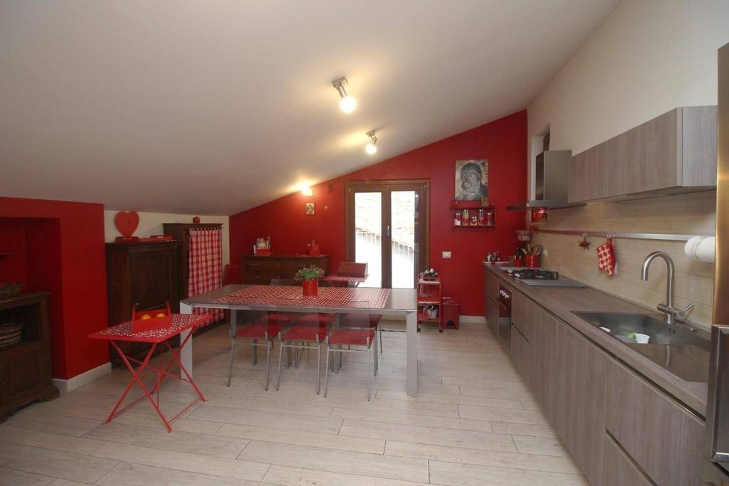 Luxury Apartment for sale in Siena, 699 000 €, Photo 5
