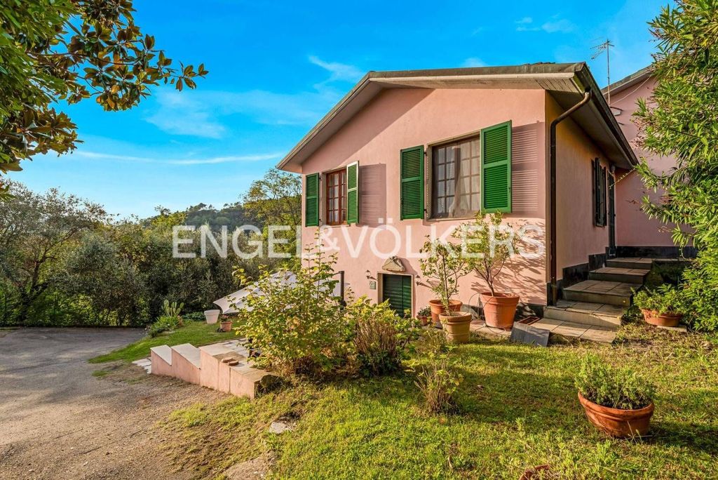 Maison de luxe à vendre à La Spezia, 550 000 €, Photo 1