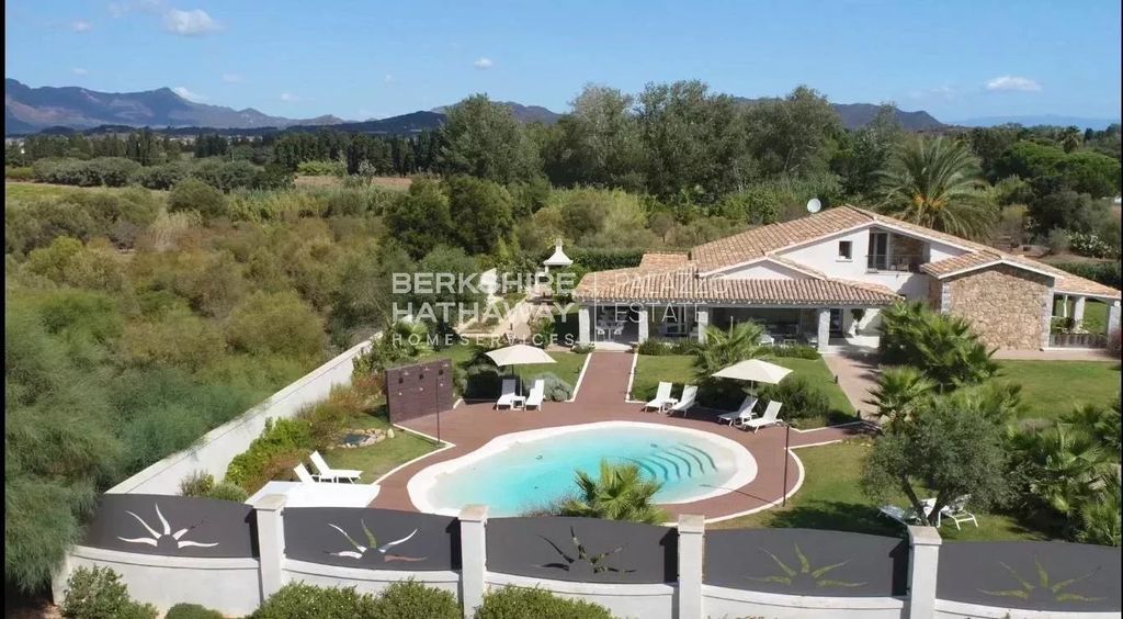 Luxury House for sale in Pula, 2 300 000 €, Photo 1