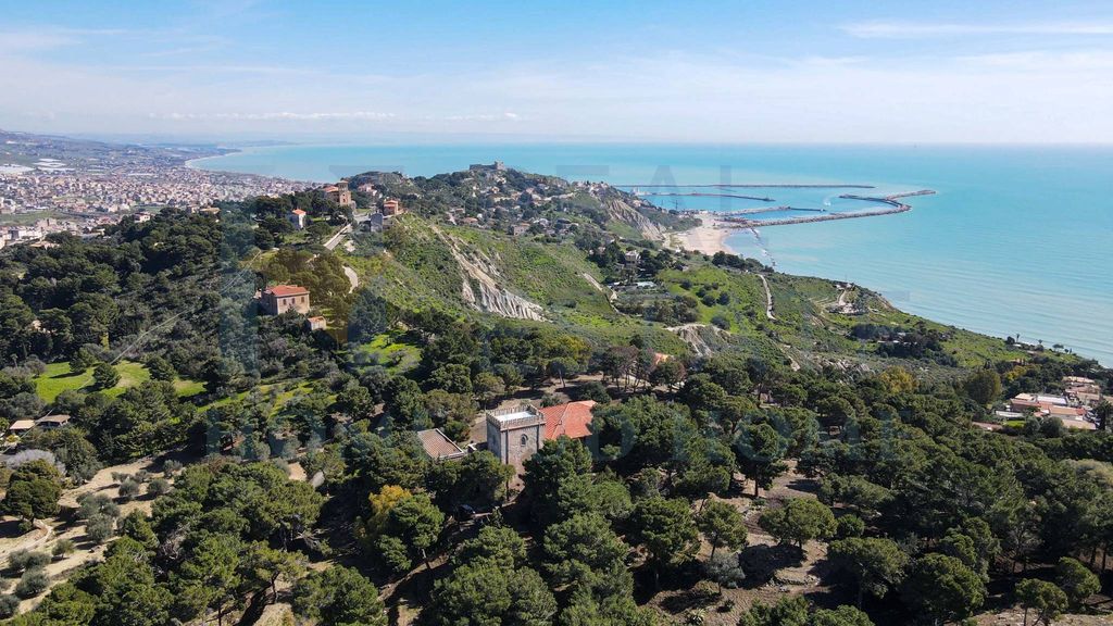 Luxury House for sale in Licata, 1 500 000 €, Photo 1