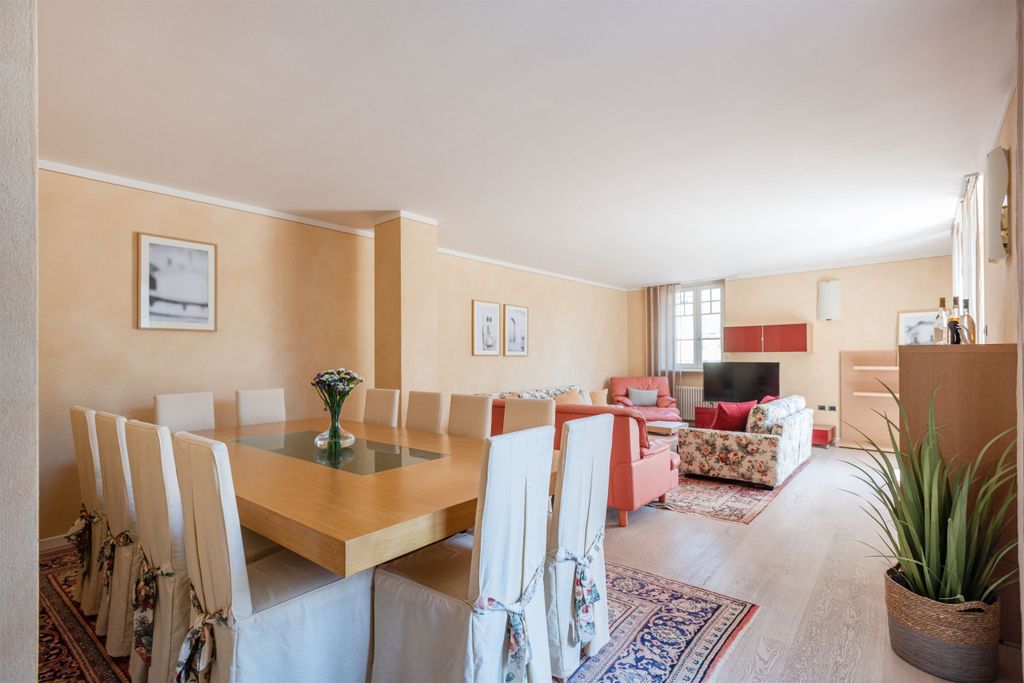 Luxury Apartment for sale in Riva Del Garda, 1 650 000 €, Photo 3