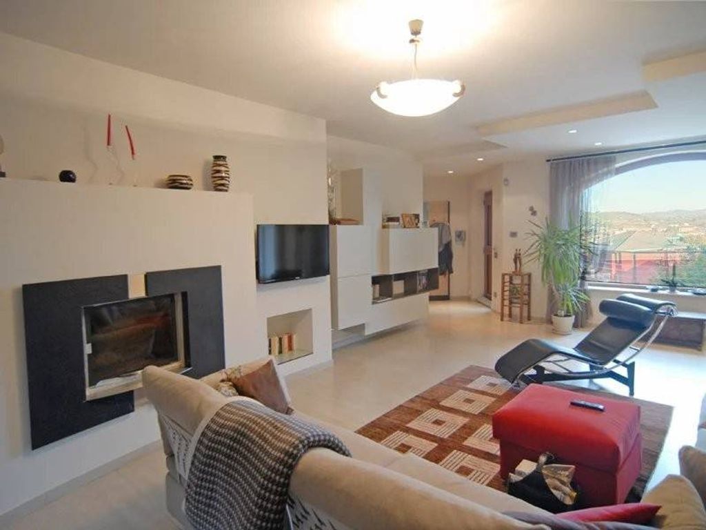 Luxury House for sale in Corneliano d'Alba, 1 160 000 €, Photo 2