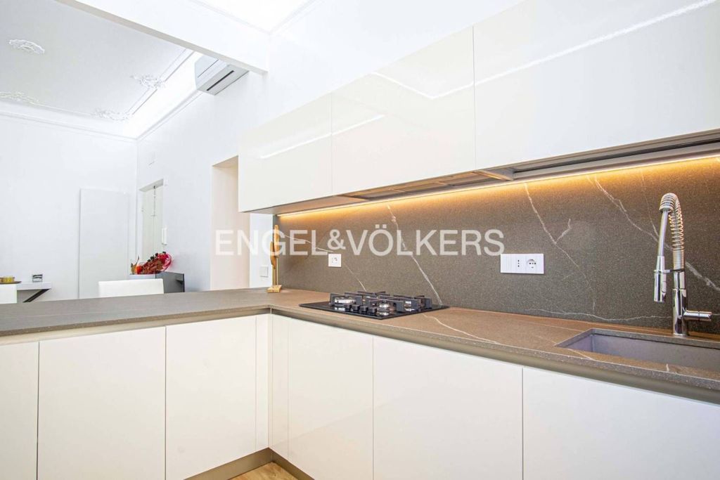 Luxury Apartment for sale in Chiavari, 480 000 €, Photo 6