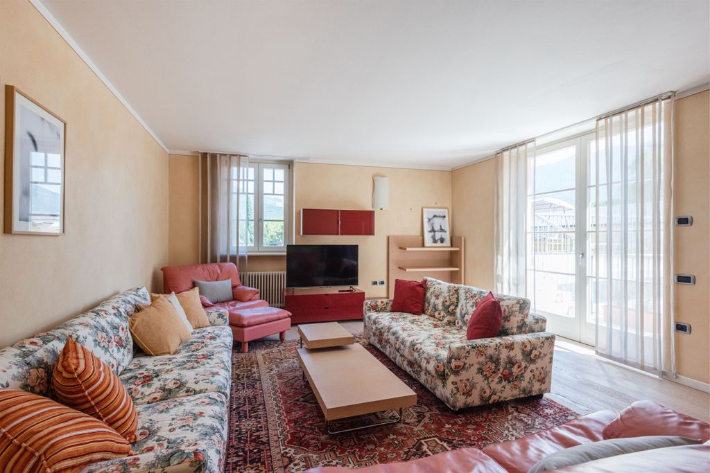 Luxury Apartment for sale in Riva Del Garda, 1 650 000 €, Photo 7