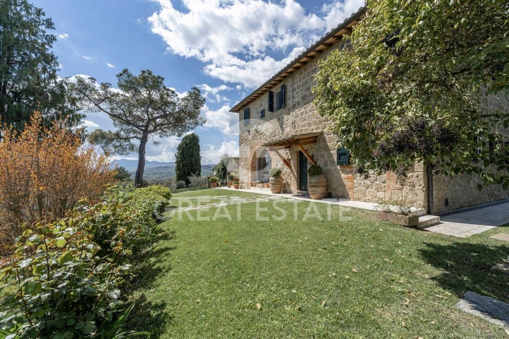 Luxury House for sale in Chiusi, 1 390 000 €, Photo 1