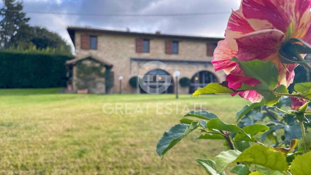 Maison de luxe à vendre à Montefalco, 1 800 000 €, Photo 5