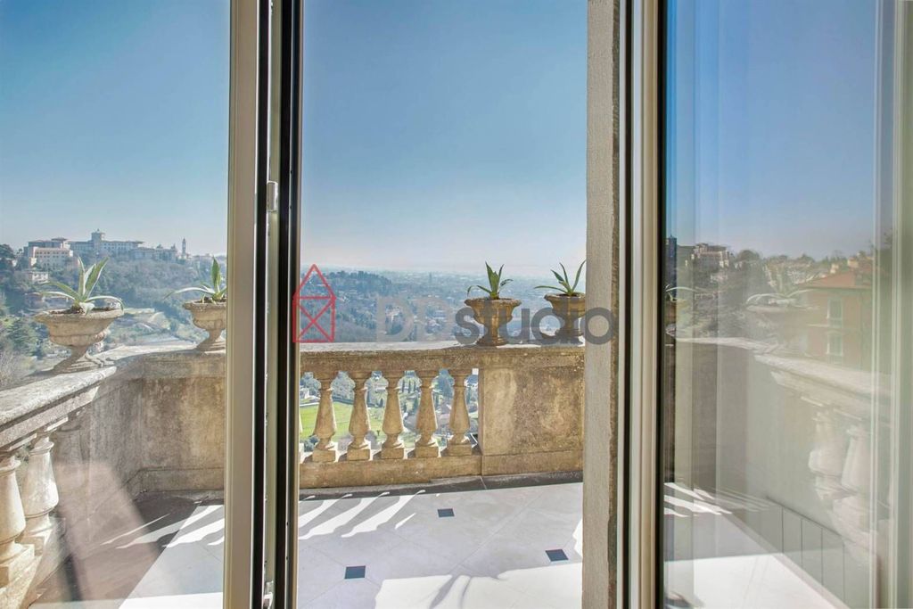Appartement de luxe à vendre à Bergamo, 2 490 000 €, Photo 2